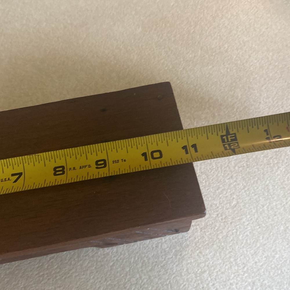 Vintage Art Deco look oak veneer wood display shelf with metal rings for hanging - Picture 7 of 11